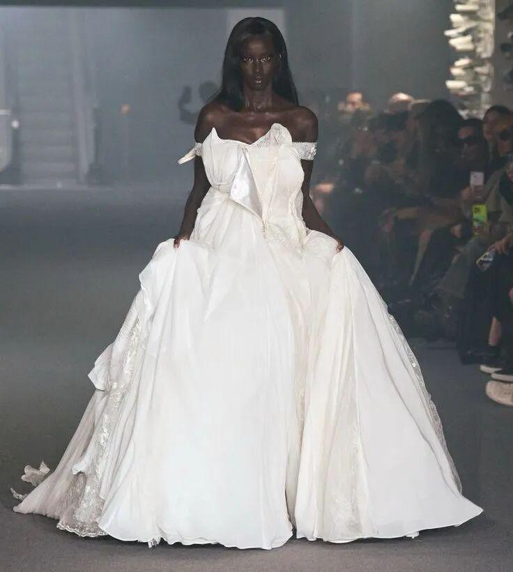 安诺克·亚伊（Anok Yai）被时尚大奖（The Fashion Awards