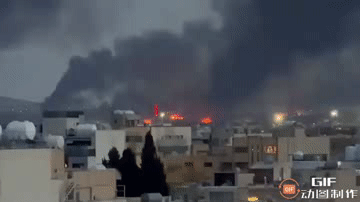 据伊朗法尔斯通讯社报道，伊朗伊斯法罕的一家工厂遭到导弹袭击，造成至少15人死亡，