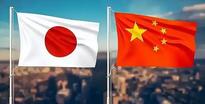 中日关系崩了，所有人都以为日本是在替美国冲锋、替台湾站台！错了！真相是：日本政府