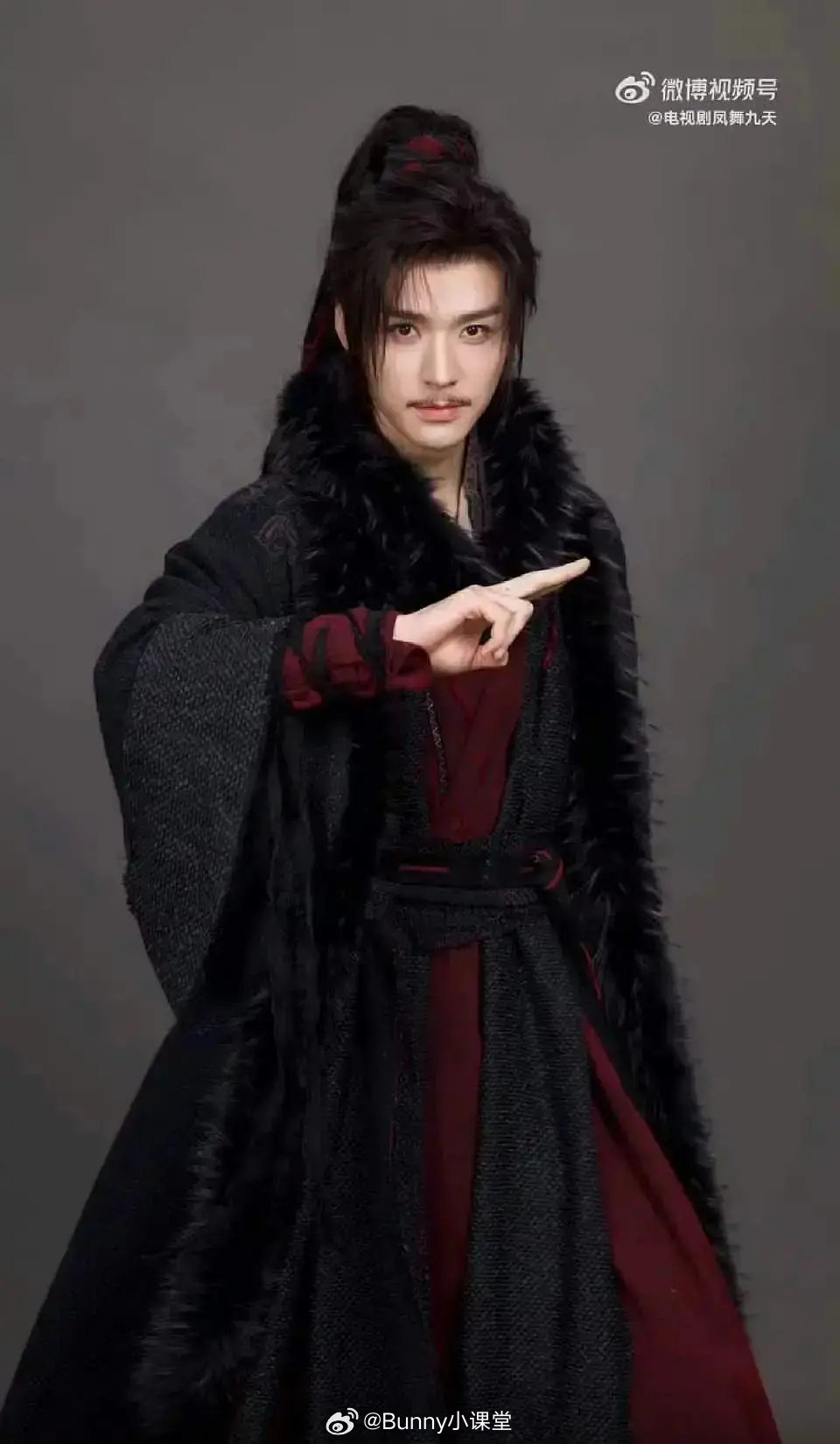 有一说一，龚俊这小胡子扮相有陆小凤内味吗？ 