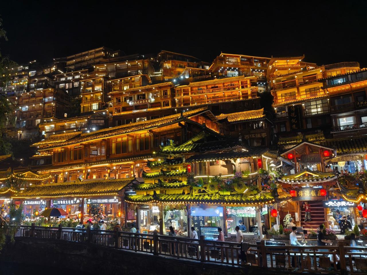 结婚快20年
老公工资从没交过手
说破嘴皮子都没用
到最后我也懒得争了
可心里那