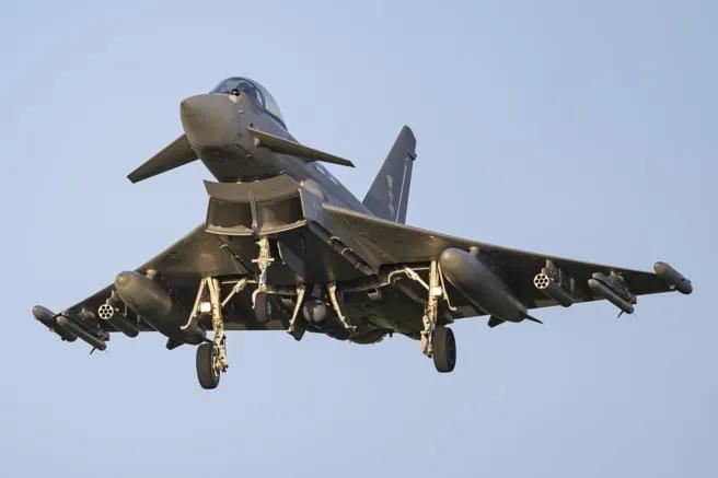 台风战机装制导火箭弹，可对地攻击,可打无人机

军闻网8日报导，贝宜系统近期利用