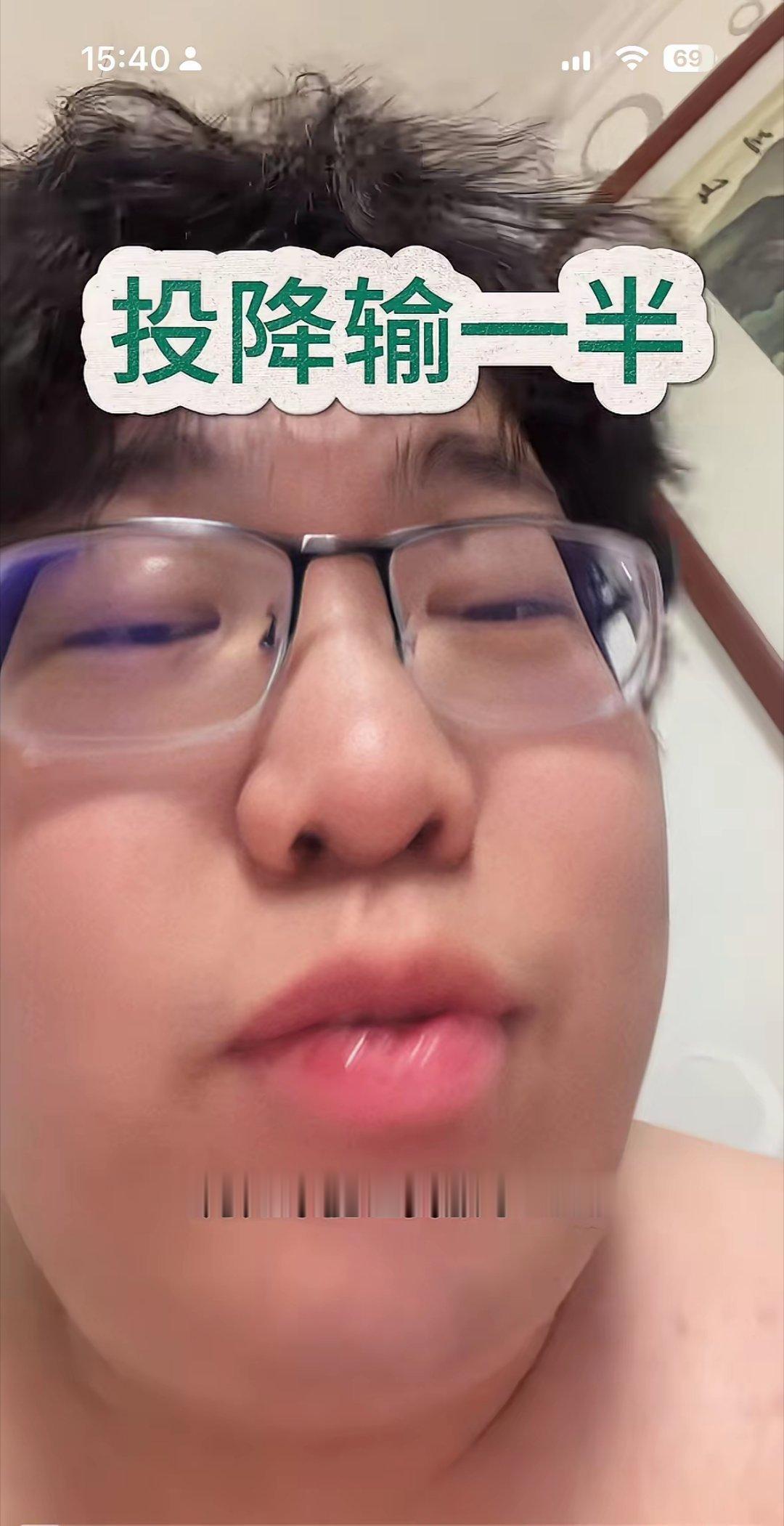 小张，交大硕士，同时也是炒股大网红，他说整个七月，亏了35%个点，大部分都是科技