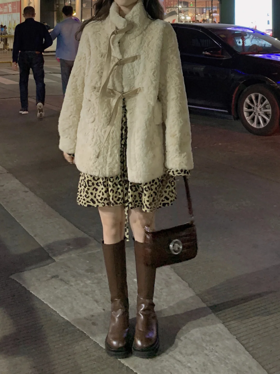 OOTD 过冬必备毛毛外套🤎有钱小姐姐系列