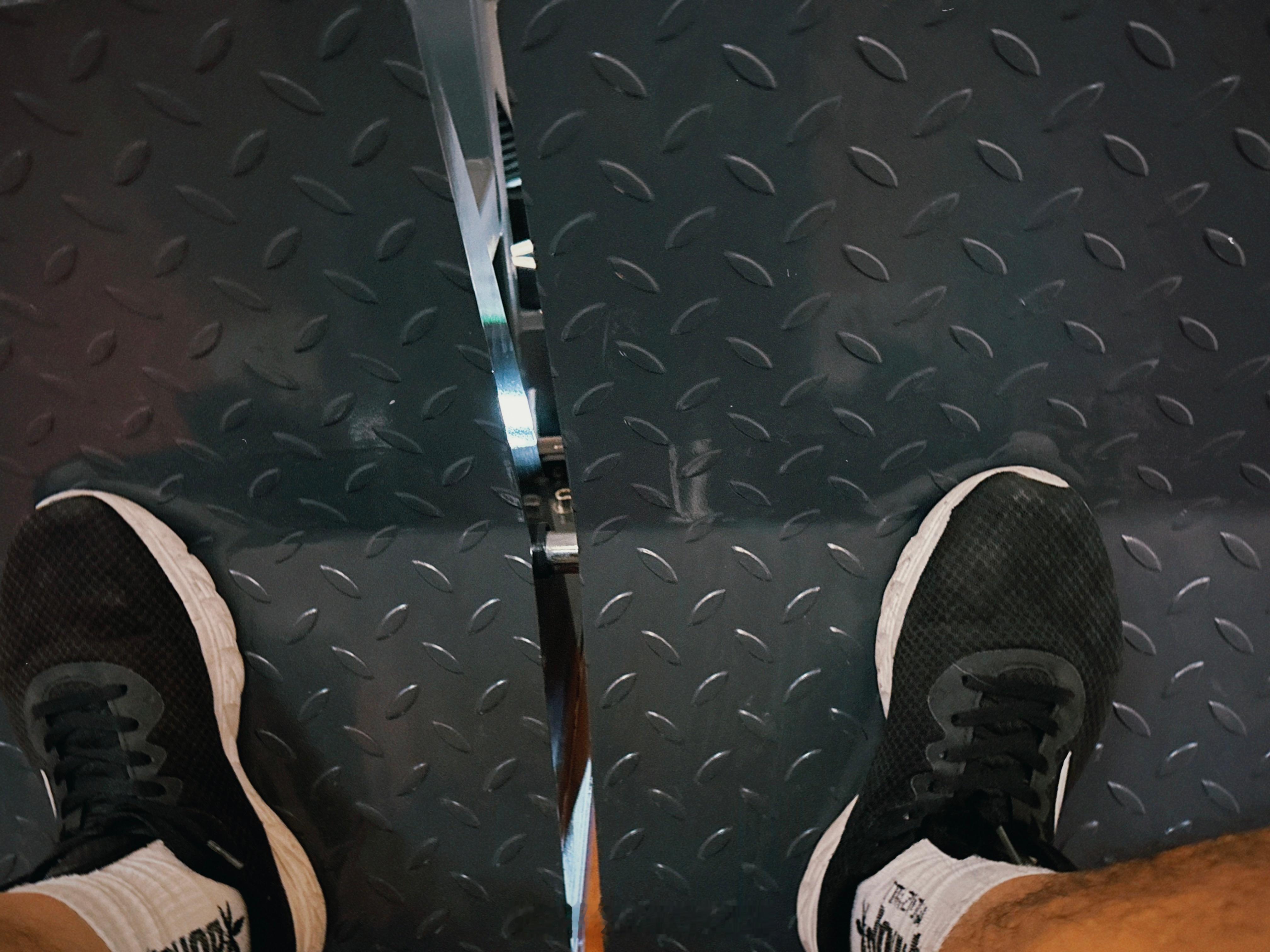 好久没练腿激活下腿部肌肉 