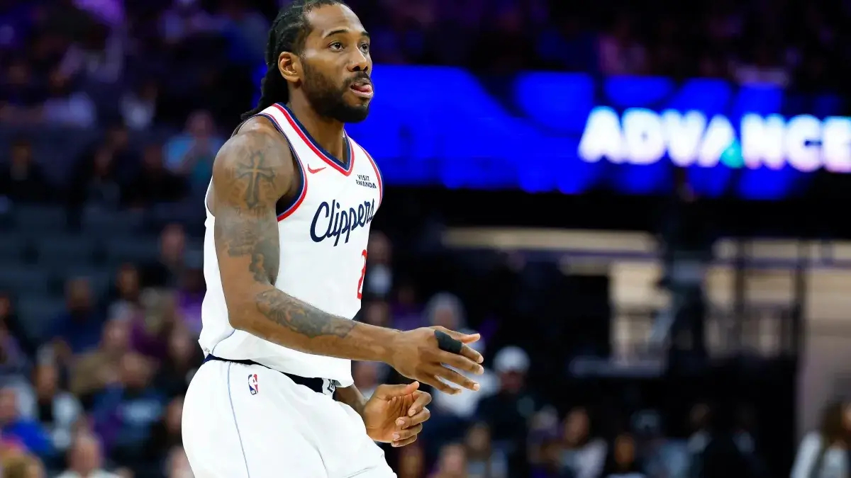 nba猛龙快船伦纳德 由于此前对伦纳德调查未完成，快船猛龙交易将暂停07月10日