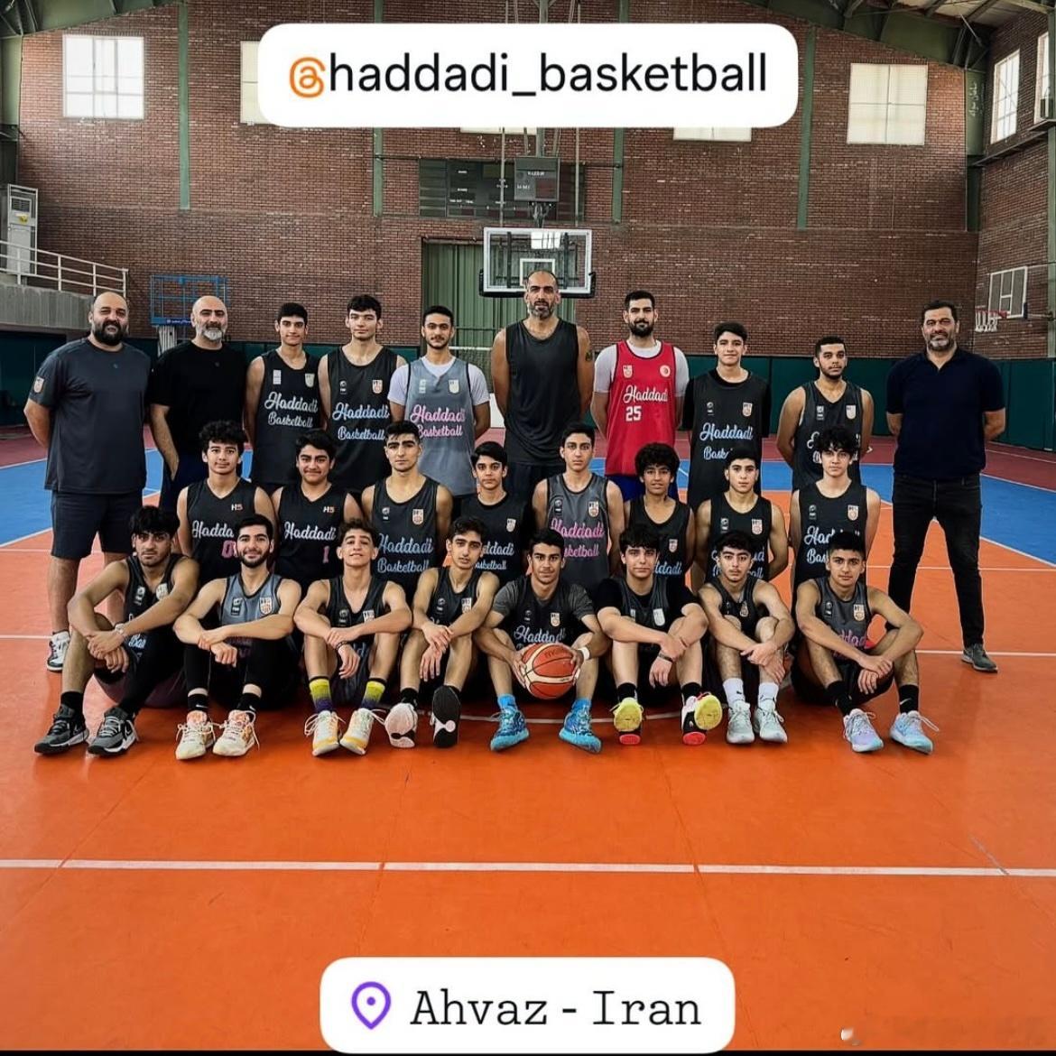 CBA传奇外援哈达迪退役后返回伊朗投身青训。 ​​​