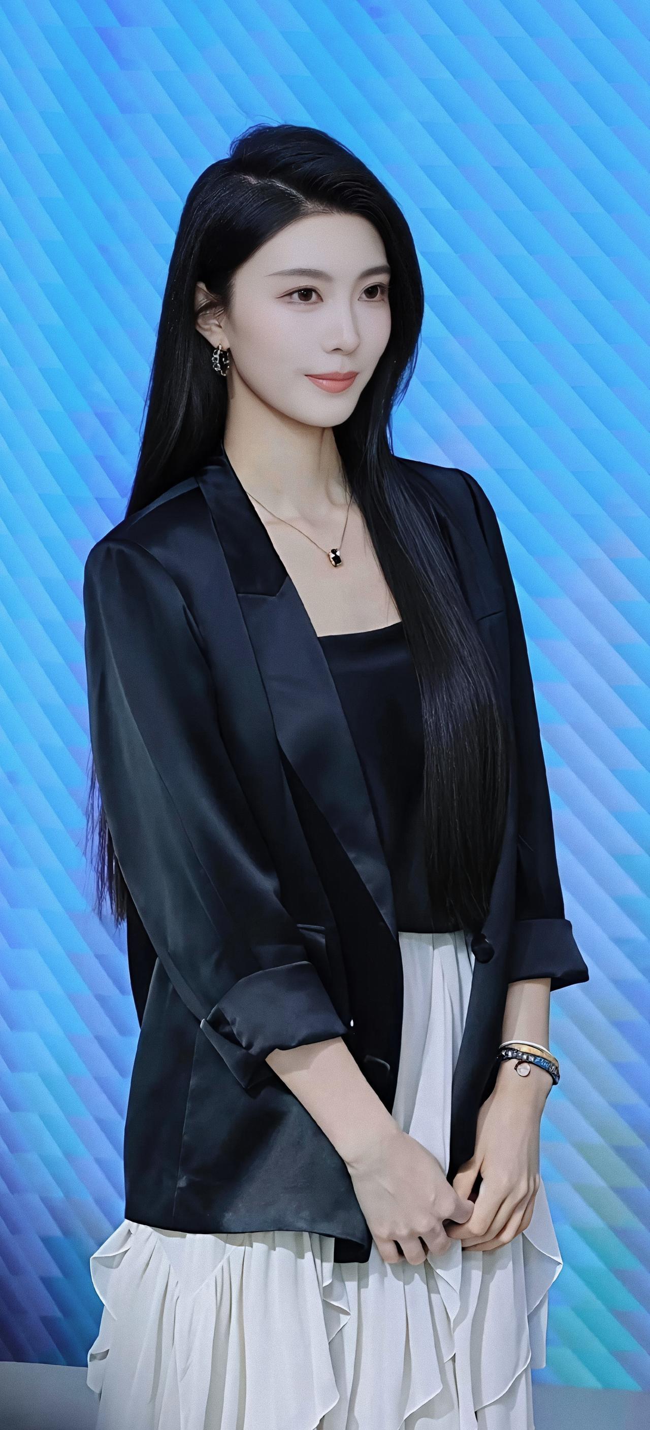 你们心目中的优雅女神是谁? 汽车展会现场车展随手拍 记录车展上颜值与气质并美女车