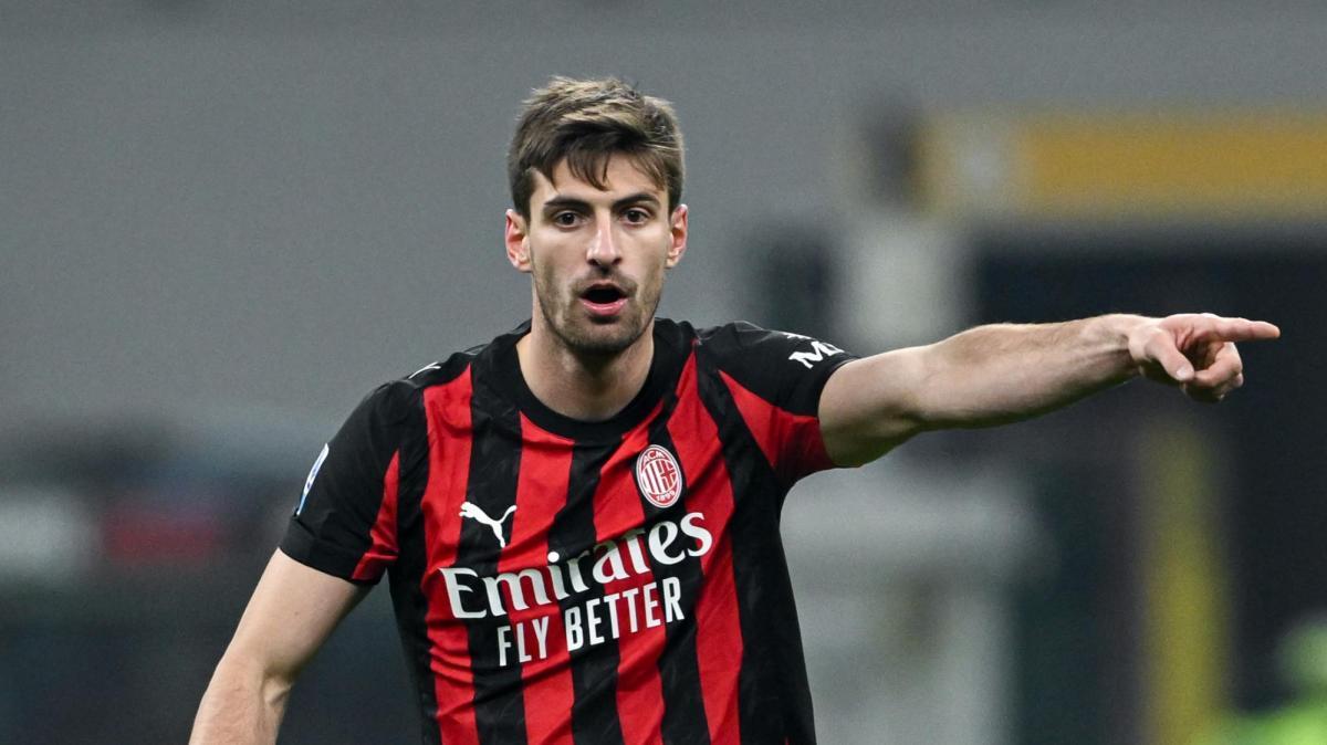 【加比亚&拉比奥】
加比亚今天仍然缺席训练，单独训练，恢复屈肌不适，目前来看大概