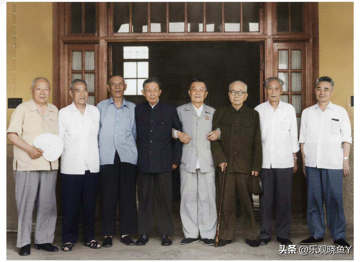 一九七八年，武汉，晚年的杜聿明将军与七位袍泽故旧宋希濂、侯镜如、萧作霖、彭杰如、