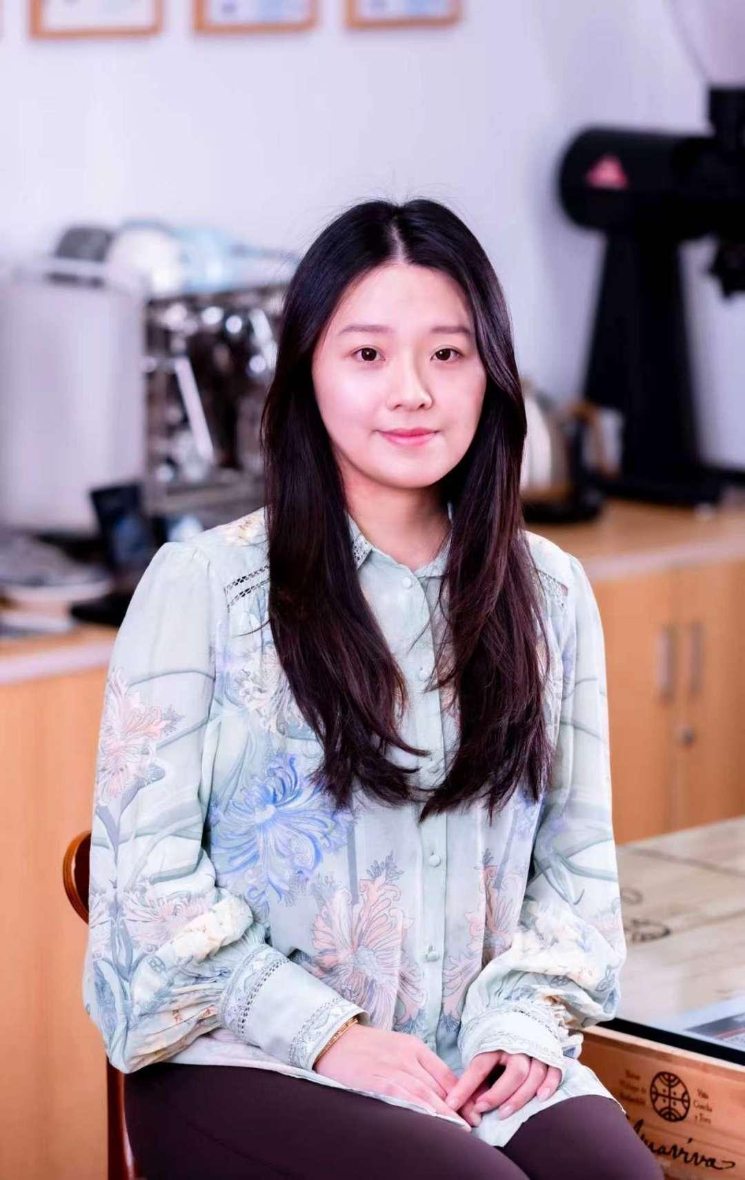 【95后女生从香港到广州搭起一座咖啡桥梁】走进位于广州南沙保税区的骏德汇物流园，