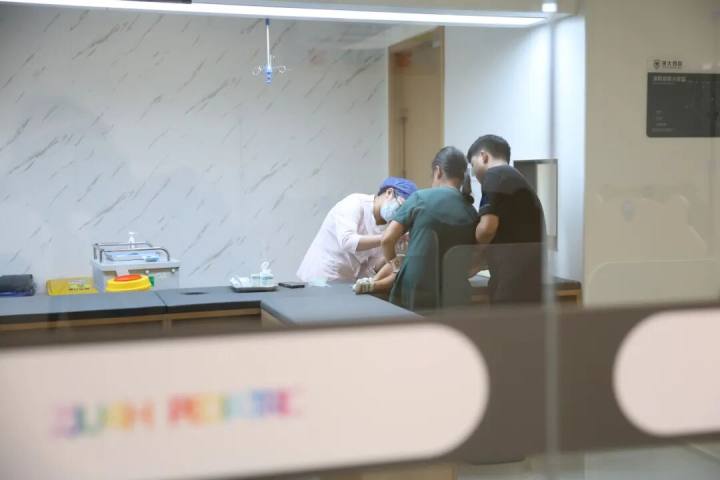 6岁女孩哮喘急性发作，险些致命！医生提醒：四大误区要避开