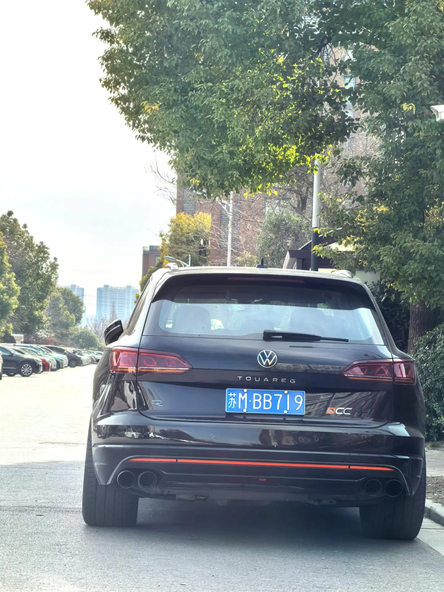 四出才是运动车型该有的样子。