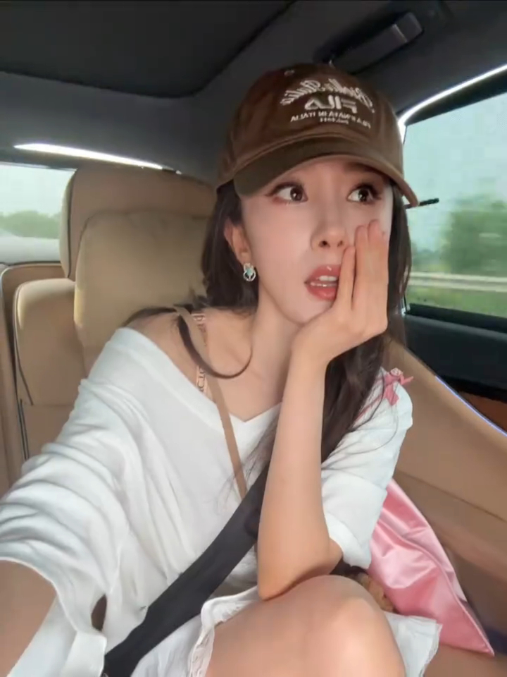 全世界有人会对这个大眼萌妹子说一句重话吗
