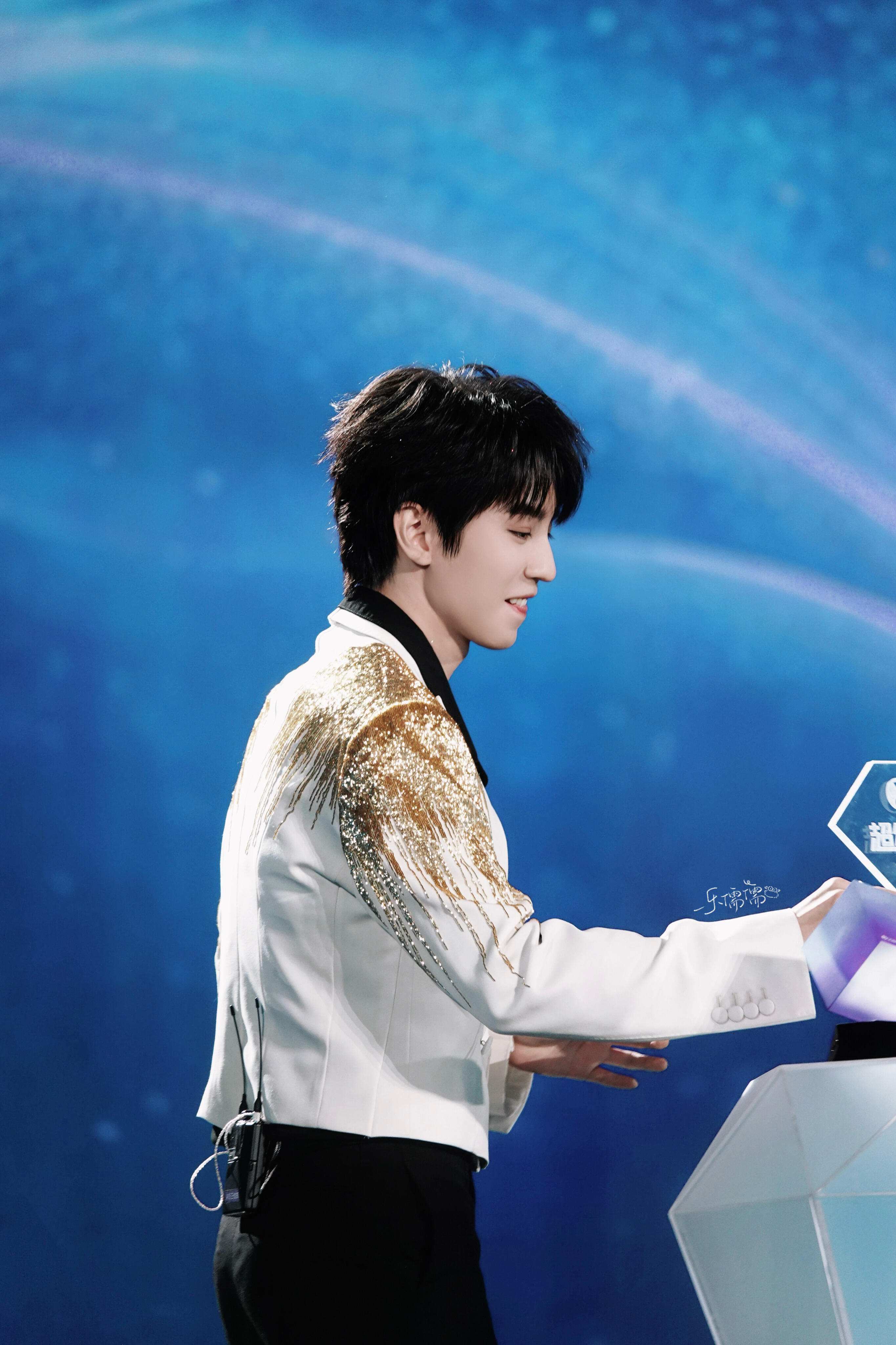 你们知道这组拍得有多好吗……全宇宙请看c位图🤲我找到我的迪士尼了🎠🎆🏰©