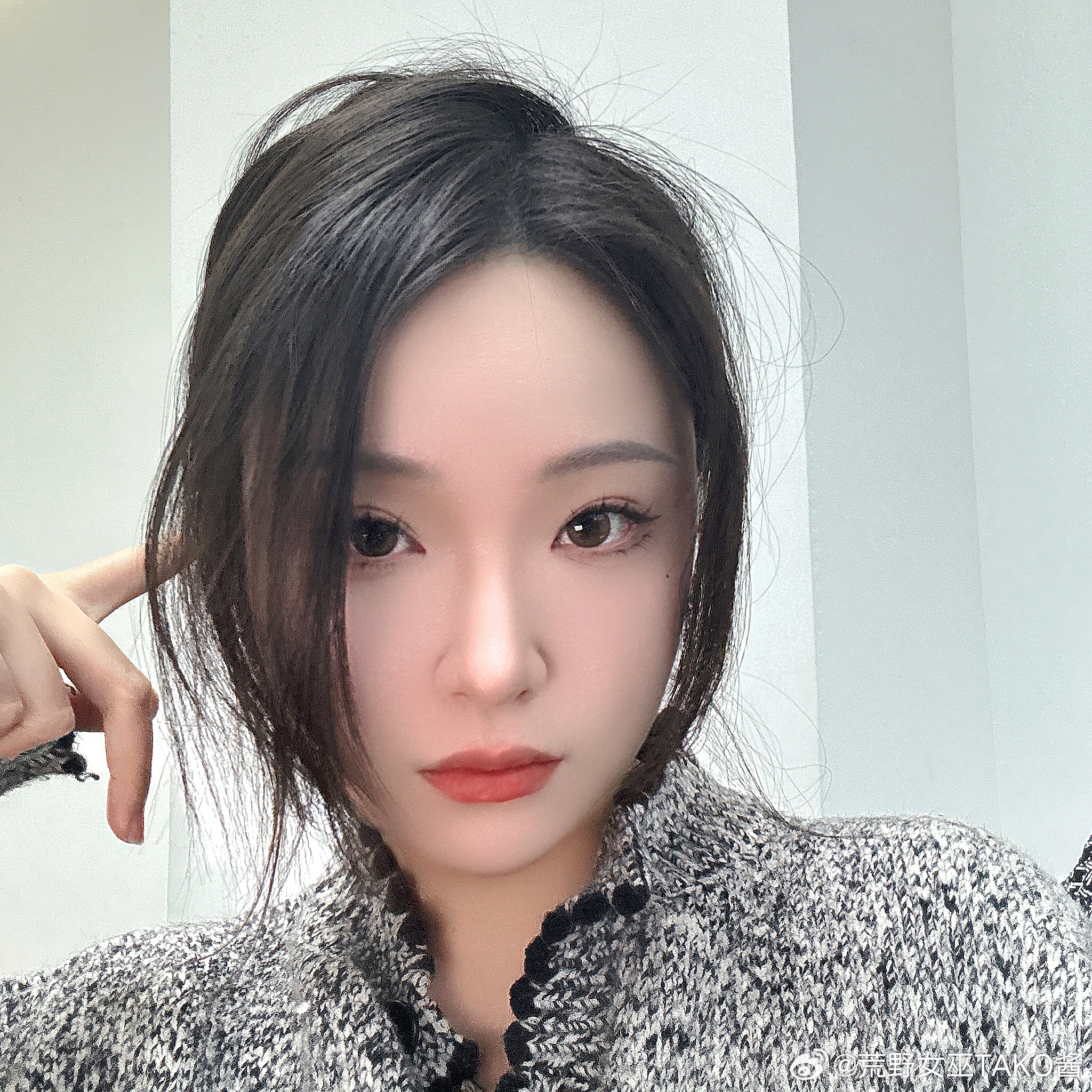 很好！这次眉毛补色也很完美！我发现我纹的次数多了之后，好像已经达到完全没痛感的状