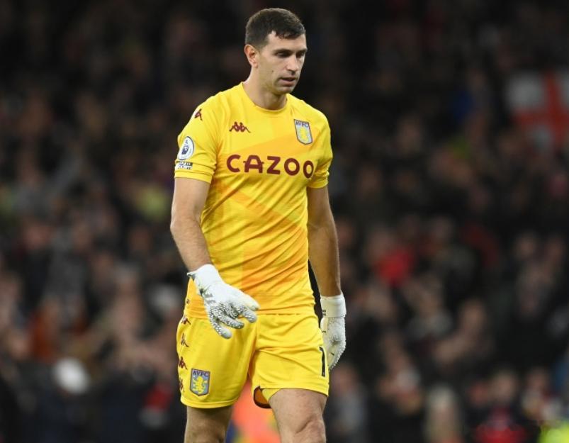 对阵纽卡赛后，阿莫林公开表示他有时会在引援目标上与俱乐部产生分歧。BBC表示：据