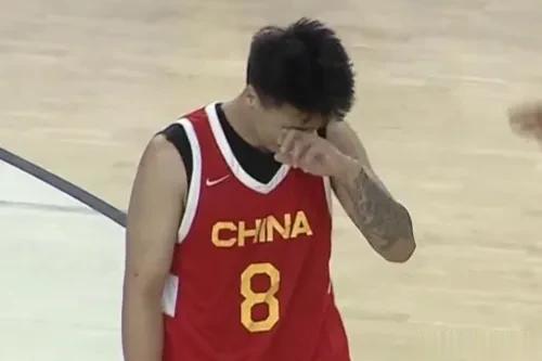 赵睿：周琦离开新疆，我去新疆，我跟周琦有缘分，上天不是报复我把，19年周琦传球给