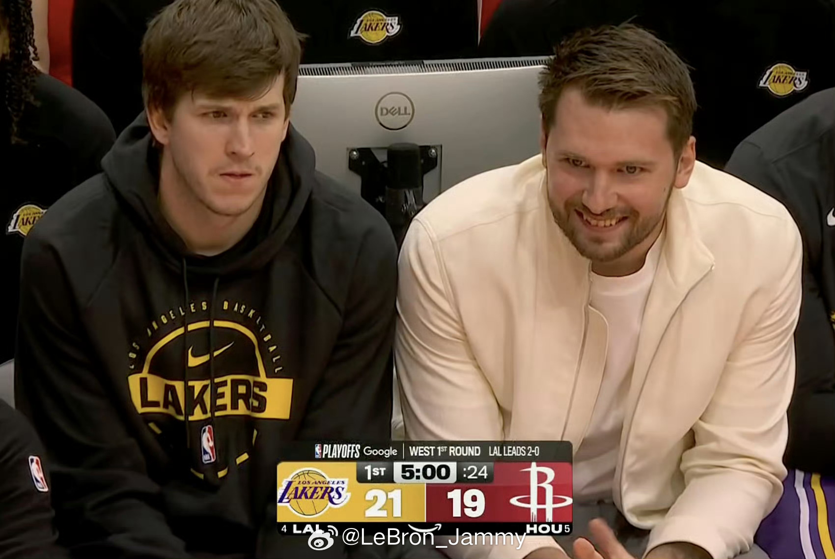 场场都不换衣服？ 