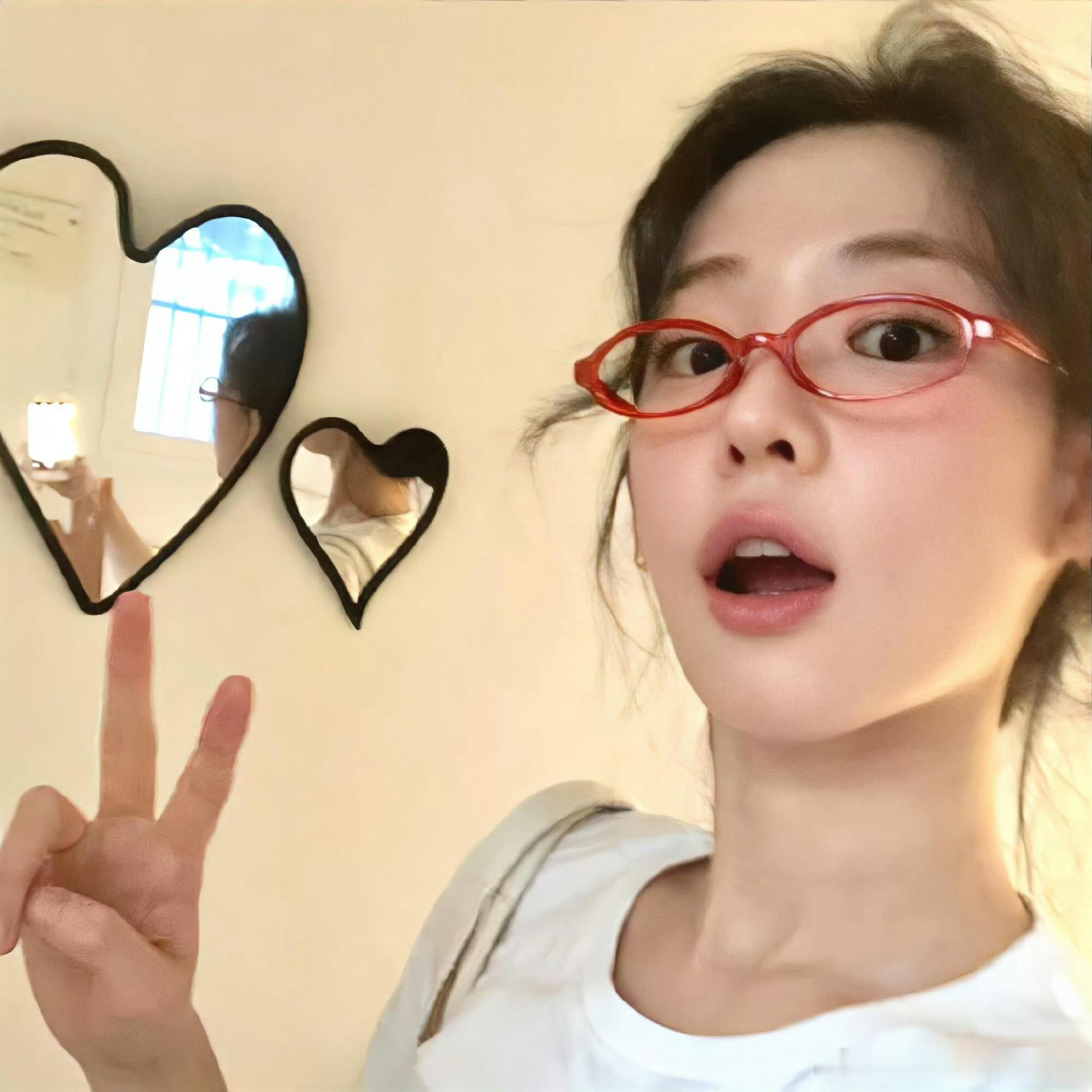 𝐖𝐞𝐂𝐡𝐚𝐭头像｜女生头像｜优质女头 | 氛围感女头丨ins风丨高级