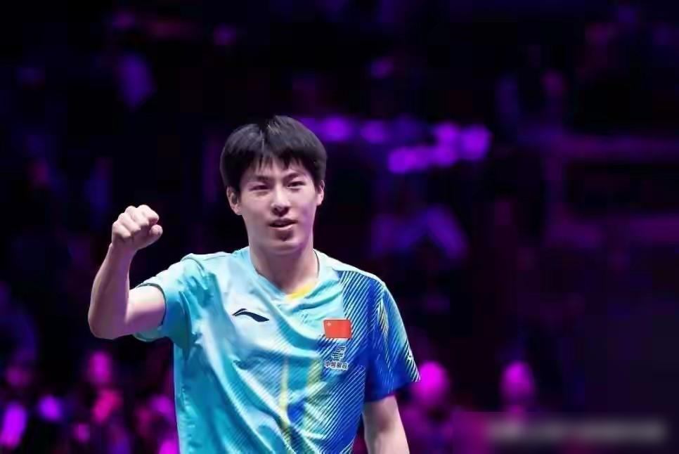 世界排名82位的卢森堡无名小卒，硬生生削了国乒头号种子向鹏一个三比零光头。向鹏手