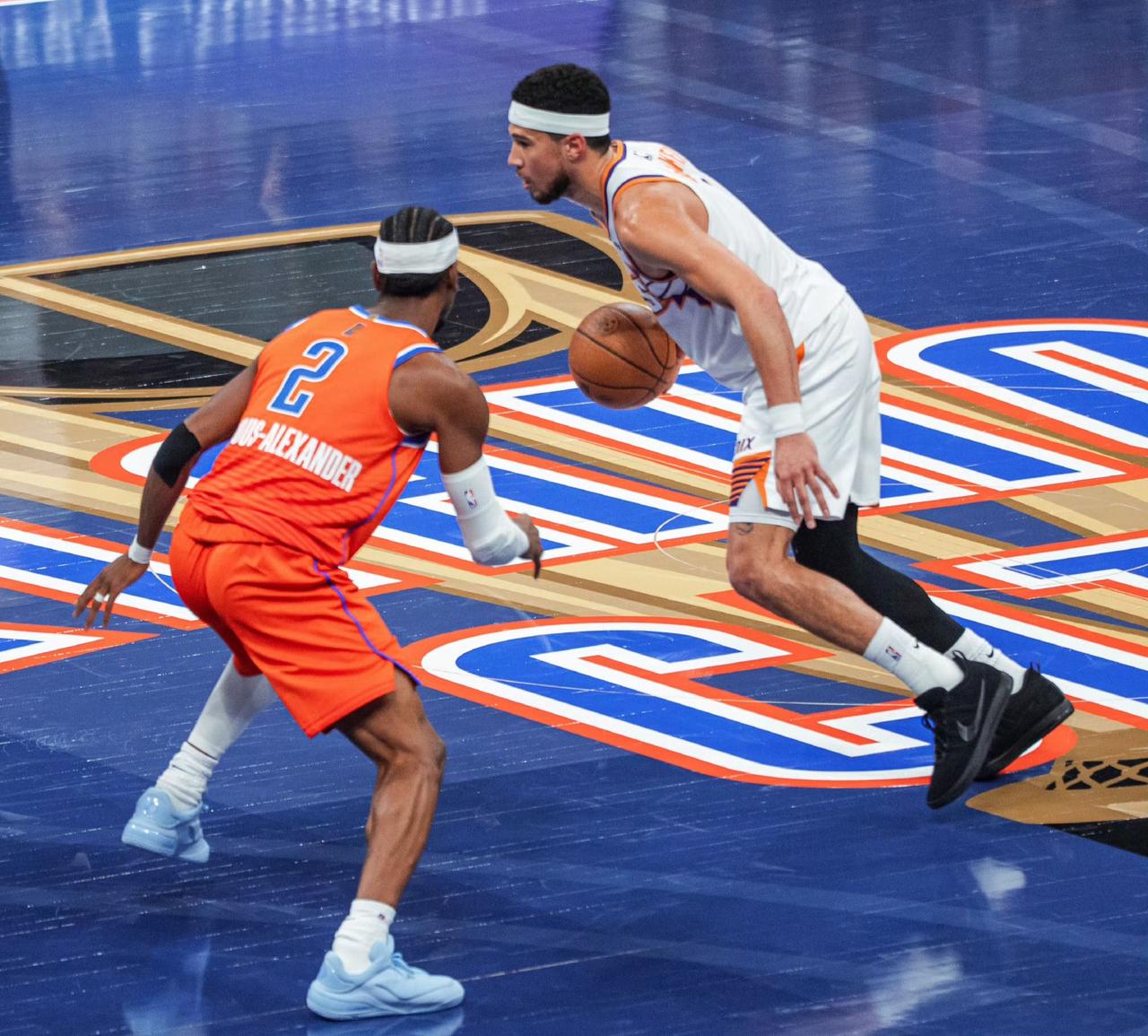 杰伦威复出，太阳尽力局，亚历山大关键球太强。
雷霆太阳；本场杰伦威复出，终极版雷