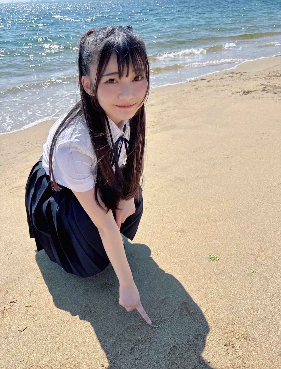 HKT48江口心心华 X 26/06/24《半袖天使》的MV播放量突破了300万
