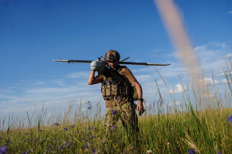 乌议员曝特朗普“28点俄乌和平计划”全文：美国拿钱，俄罗斯拿地：乌克兰议员贡恰连