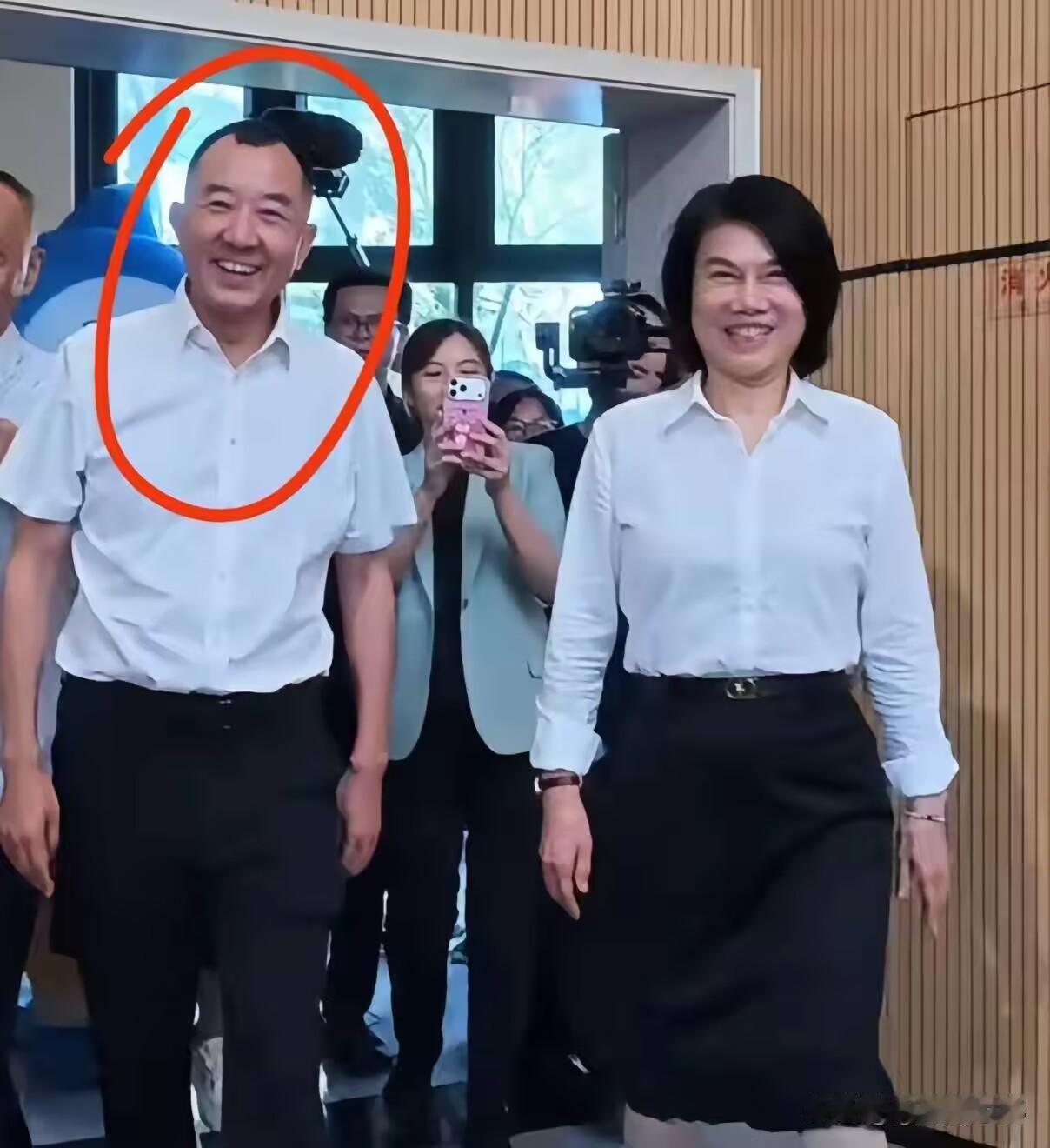 好奇去查了一下格力技工学校的校长陈行甲，真的是不查不知道
​查了才发现，陈行甲也