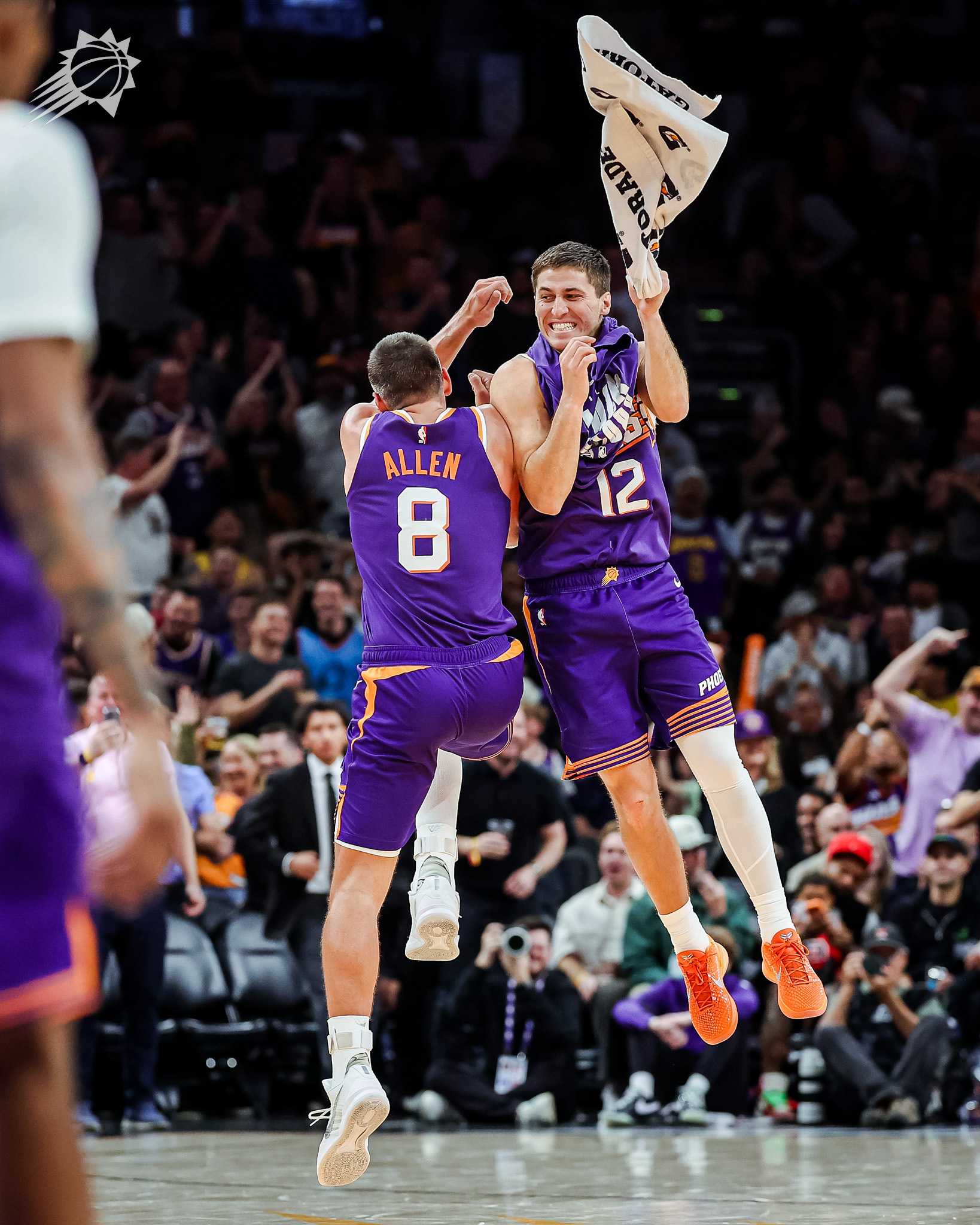 在 ESPN 最新公布的 NBA 实力榜中，菲尼克斯太阳位列联盟第 12 位。目