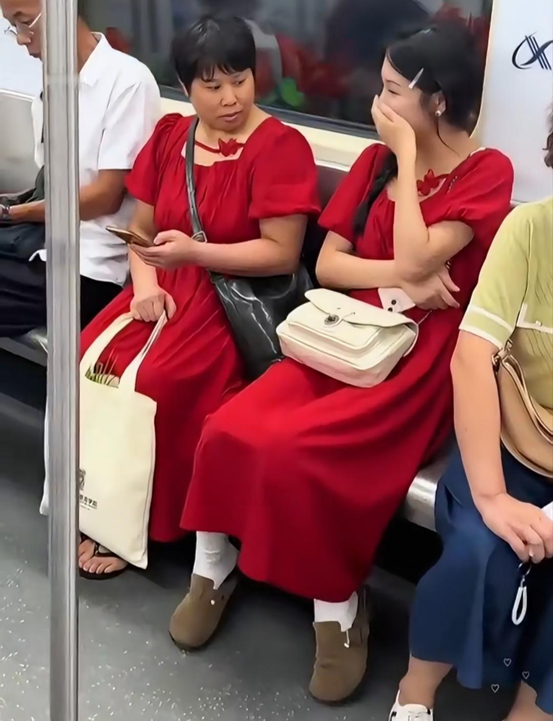 怎么才能认识她呢？
