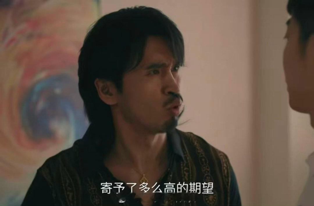 英语老师都是这么取名的吗低智商犯罪 这段取名名场面承包了大半笑点，剧情荒诞又接地
