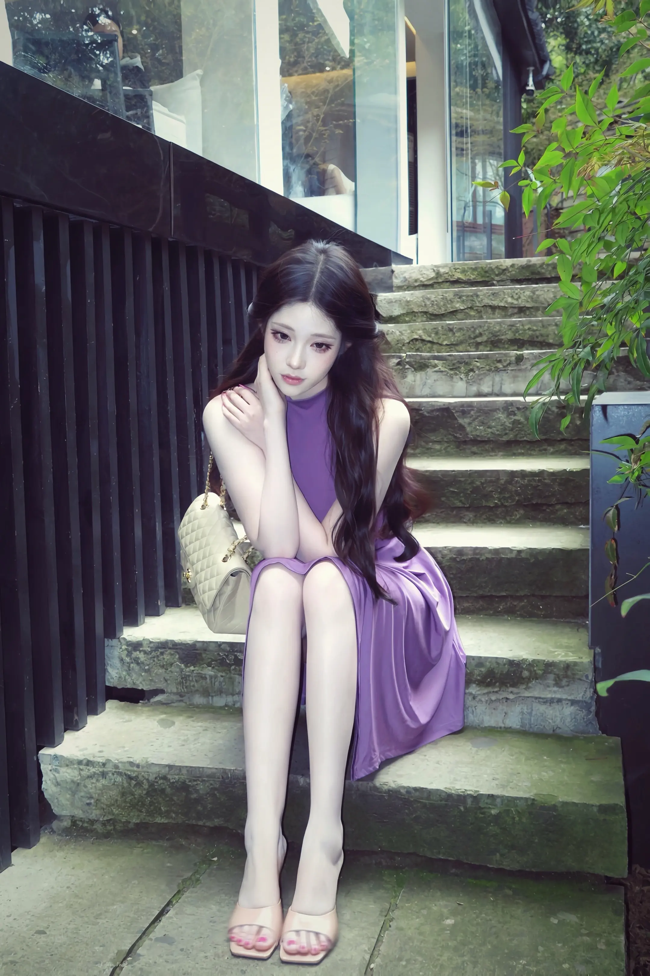 贝微微你衣服也一大堆总搭凳子上吗