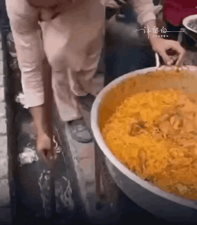 闺蜜情谊的正确打开方式：印度美食，就算你不想试，也别忘了请她吃一顿！