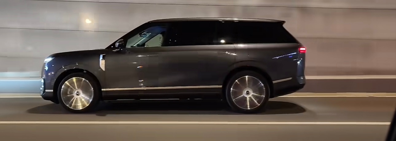 小鹏GX实车被网友拍到了～颜值如何？