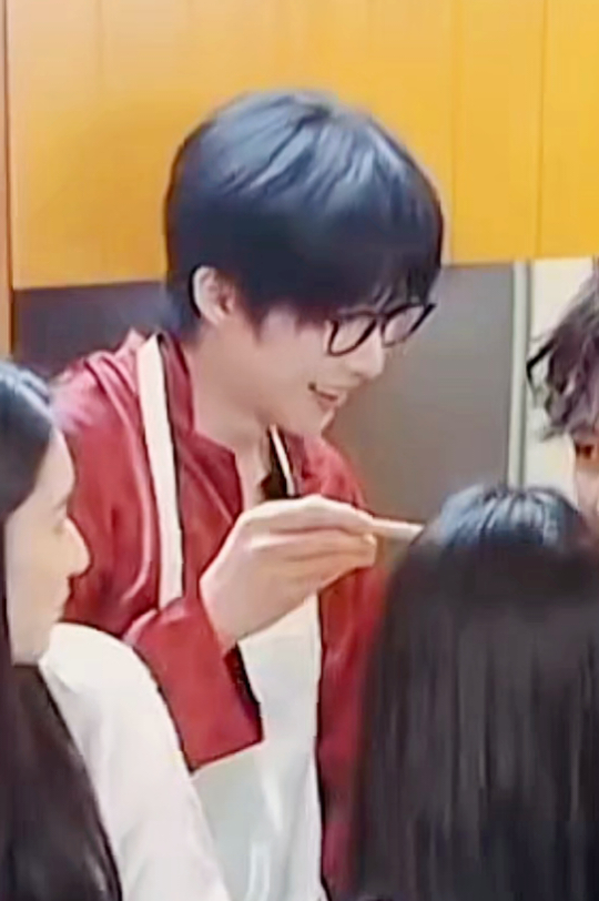 完全人妻😋 