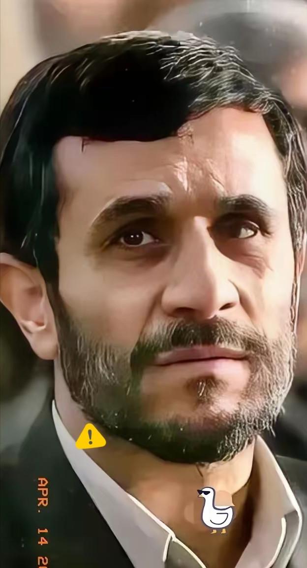 伊朗传来新消息
2026年4月15日，伊朗扔出了一颗让全世界都傻眼的“精神核弹”