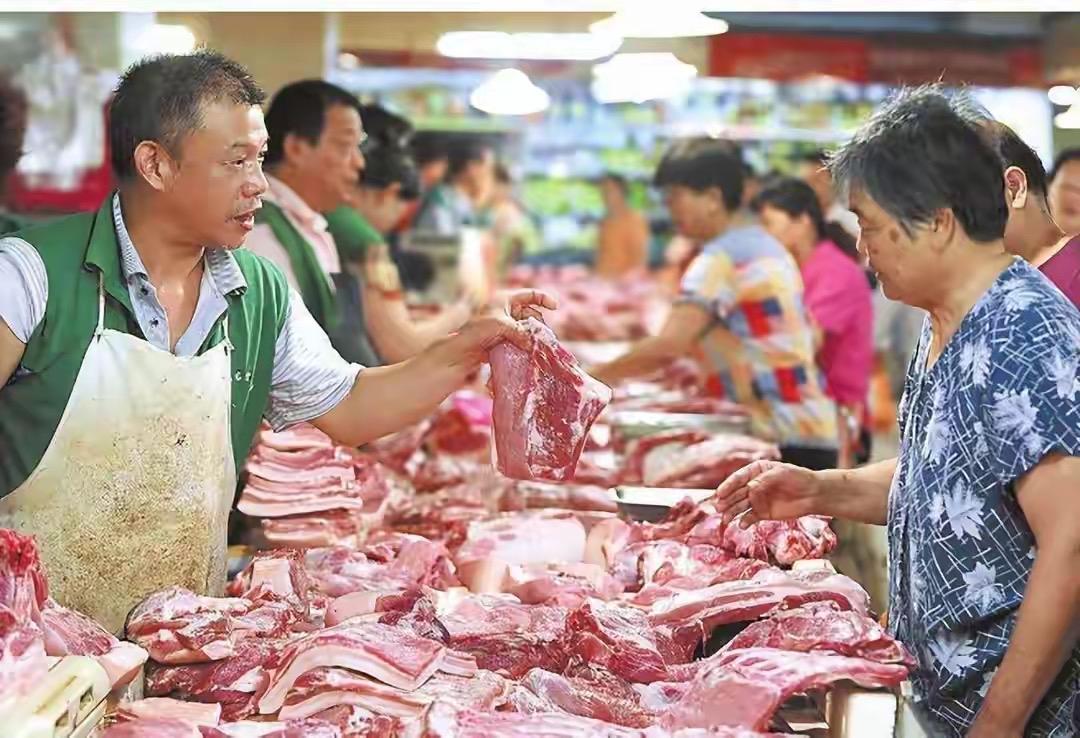 中国人已经牛肉自由了吗？

没有。

我是回族穆斯林，生活在江苏。老婆是汉族。如