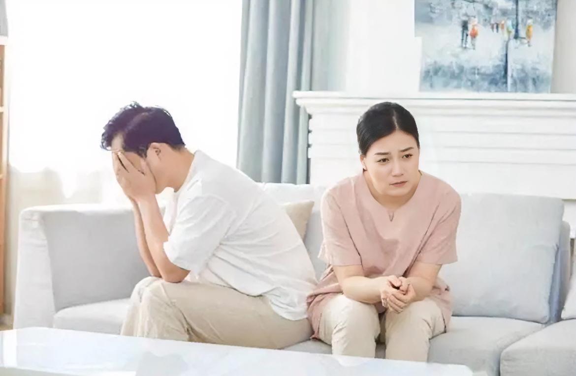 7秒教你看透身边是人是鬼

1、对服务员态度恶劣的人，人品往往好不到哪里去。
2
