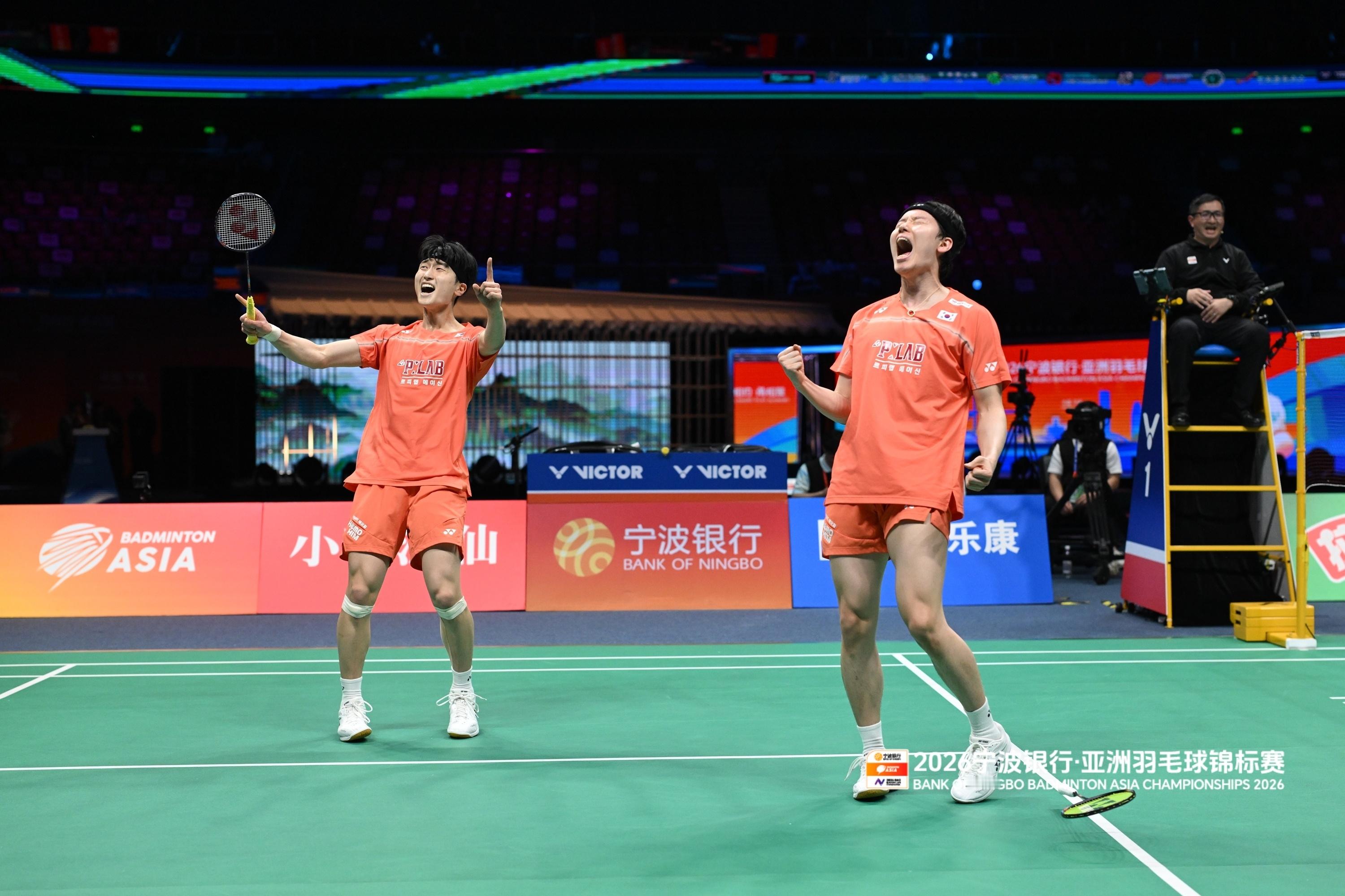 【金元浩/徐承宰赛后采访：做好随时输球的准备，今年最大的个人目标是亚运会】Q：本