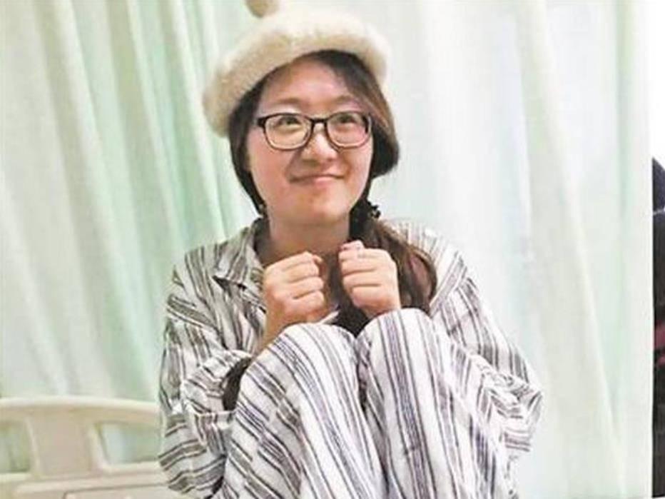 北大女博士娄滔生于1988年，老家在湖北咸丰县。2018年，她以病痛死亡的方式让