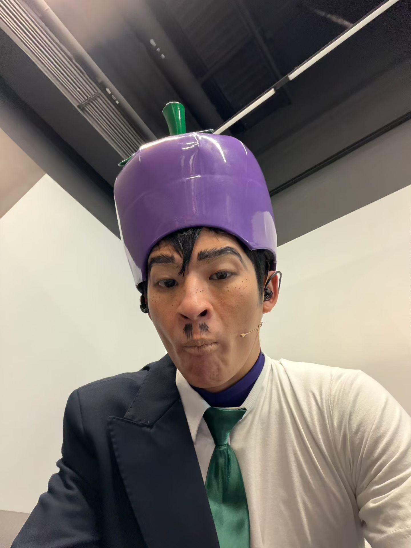 Hello 女孩你为我着迷吗？ ​​​