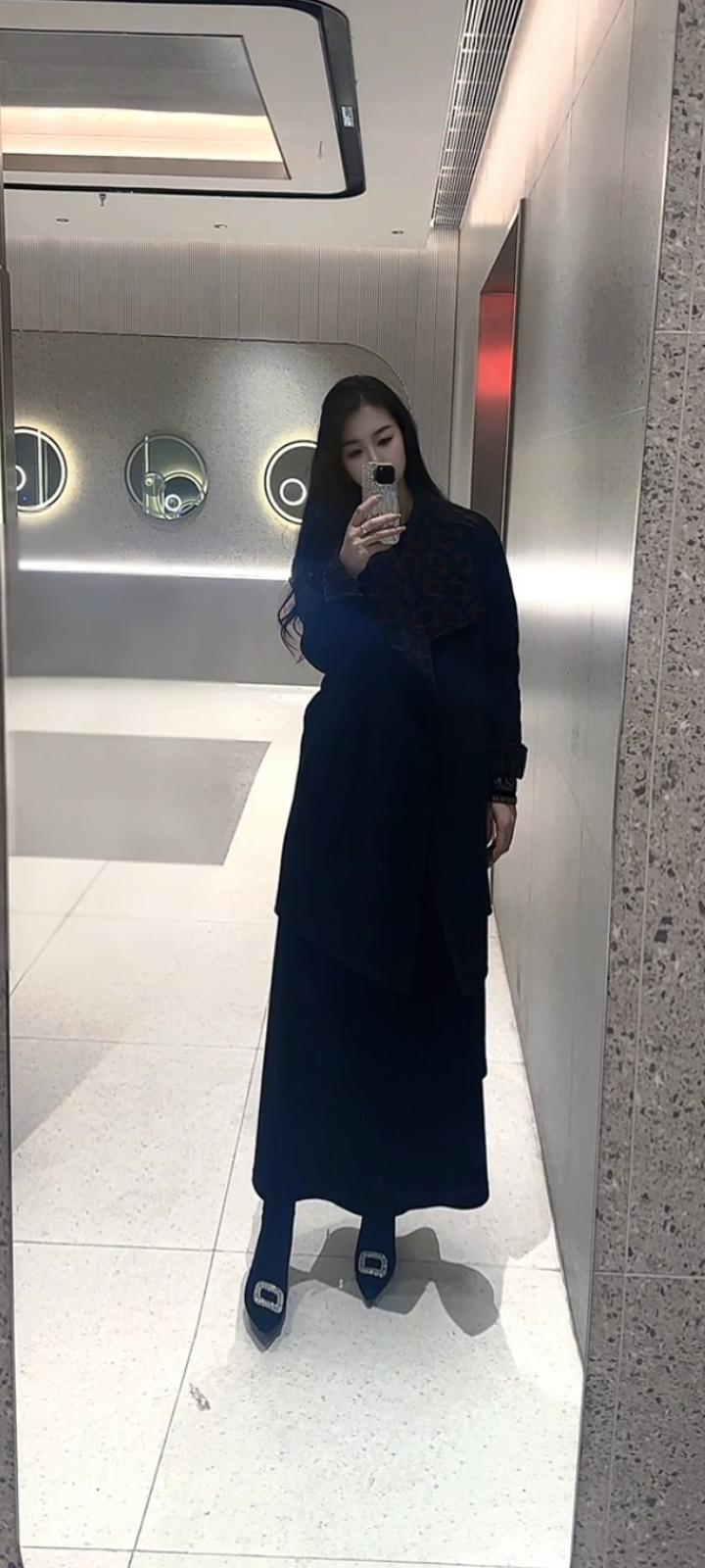 新年生活图鉴 感情里最动人的不是“我爱你”，而是“我一直在”。在你需要的时候出现