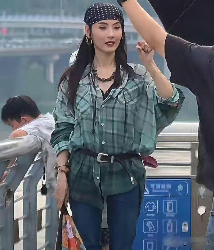 不得不说，谢霆锋看到这一幕，心里多少也得后悔一点吧