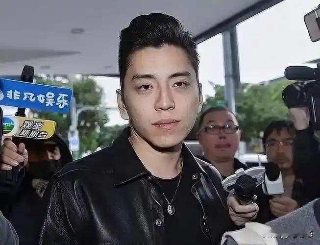 王大陆=36个陈柏霖！王大陆当庭认罪！360万5次付款逃兵役
 
王大陆涉嫌逃兵