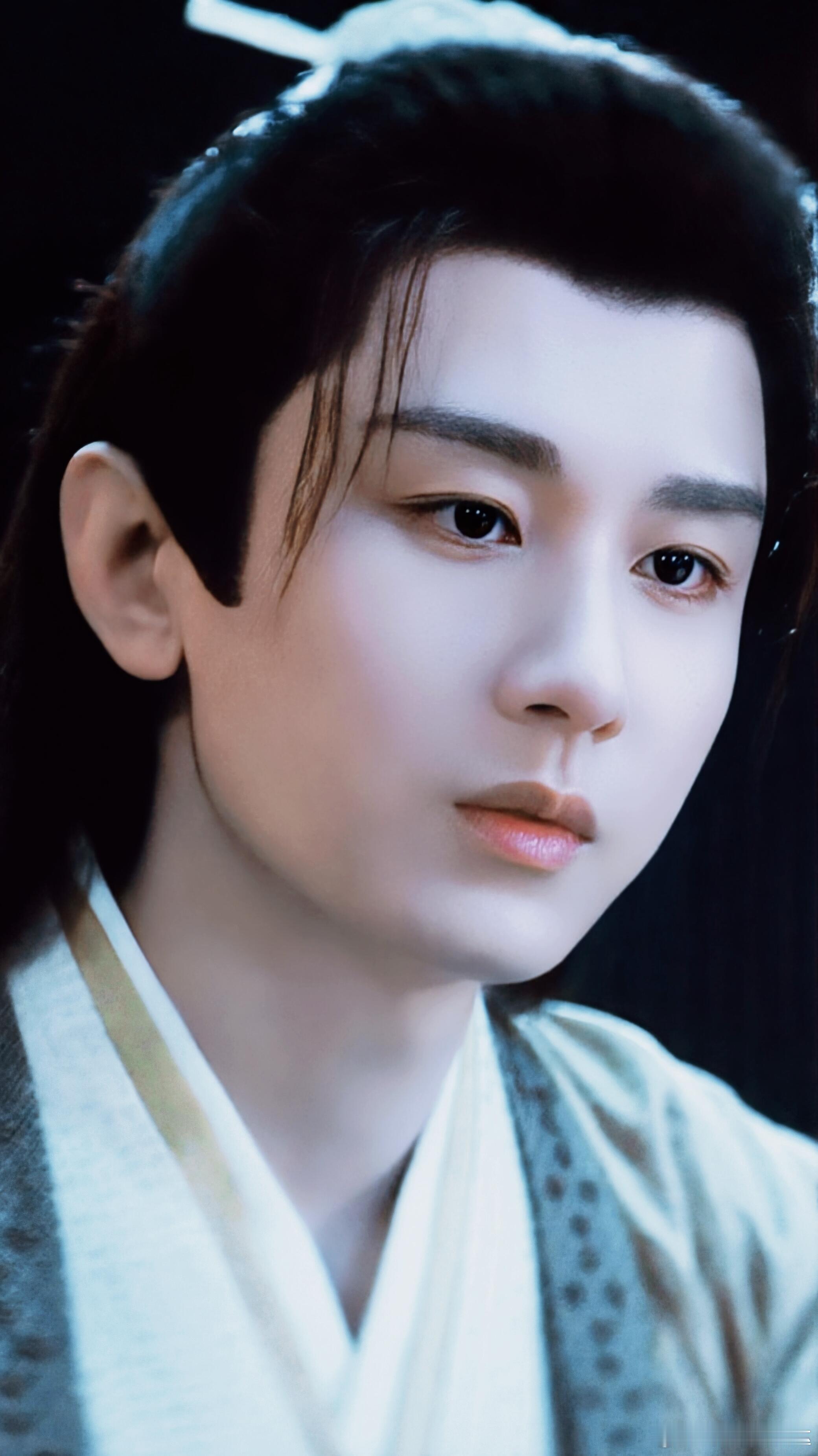 成毅新剧是我想要的心理委员谁懂！成毅新剧谢淮安是理想心理委员！测伤势自摔下山，怼