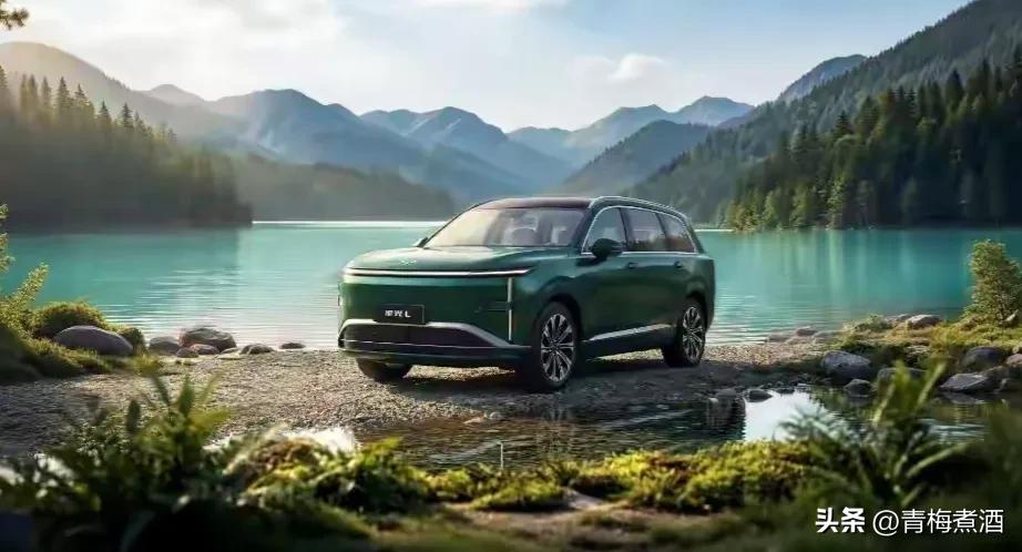这就是赤裸裸的现实！
电车30万:使用10年，电费1万，残值1.5万;
油车30