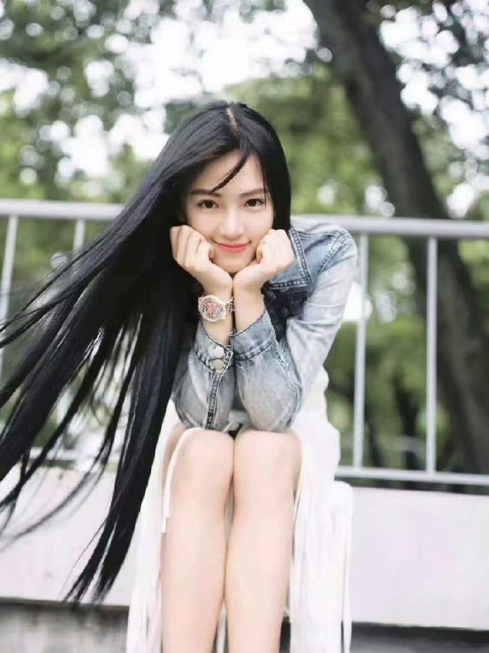 黄灿灿乘风时光机造型是武大校花时期黄灿灿重回武大校花时期 啊啊啊啊当年惊艳我的武