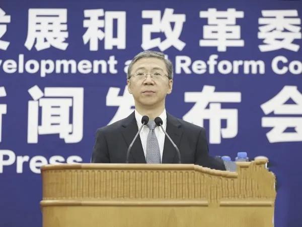 国家发改委：加大力度推进城市更新，优先扶持重点改造项目!
【原工行现券商  资本