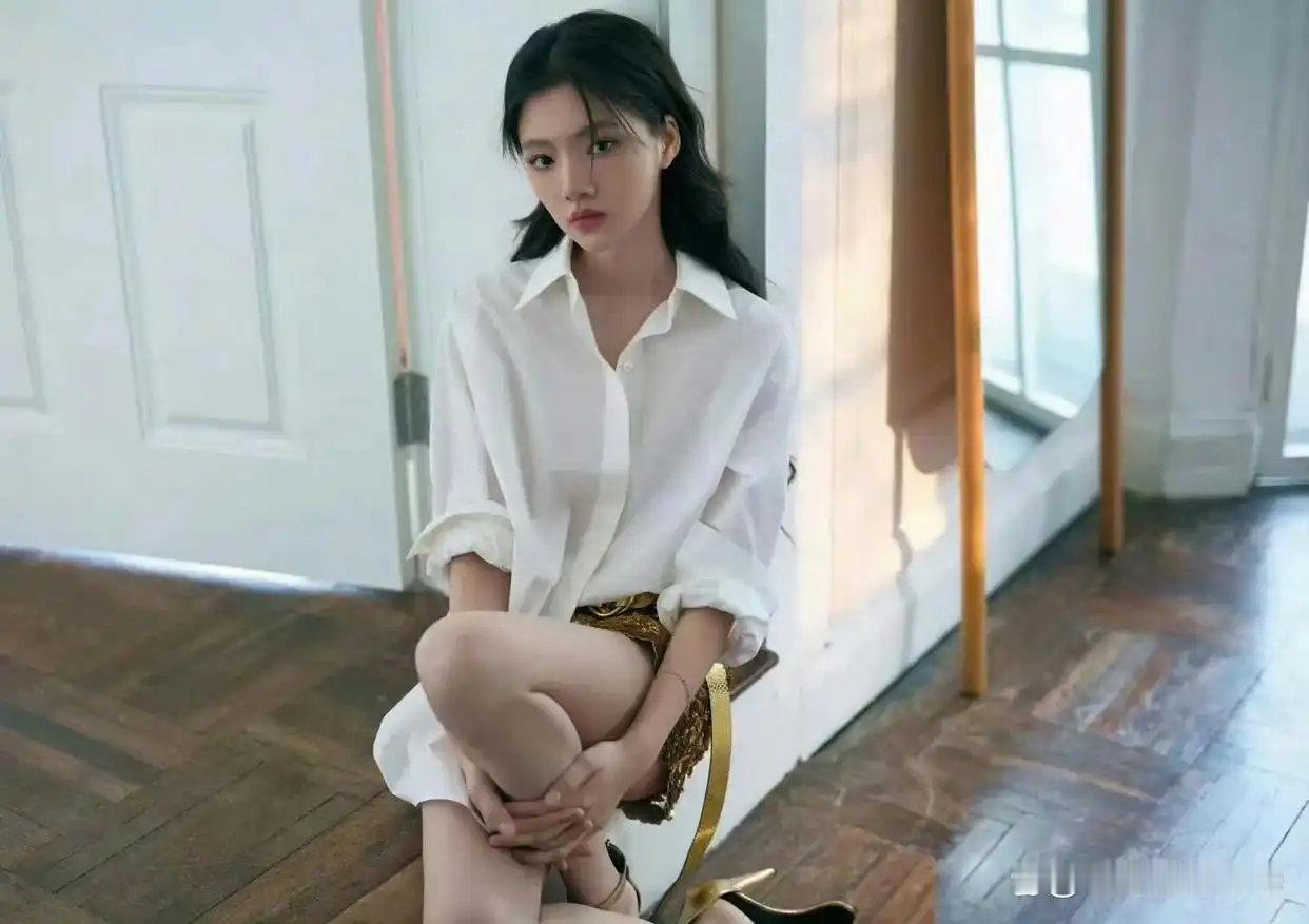 任敏——果然明星的风格都是多变的，曾经的校园剧女神如今风格大变 